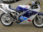 Suzuki GSX-R 400R SP